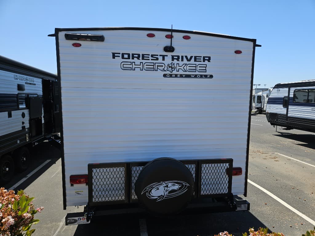 2025 Forest River 2025 Forest River Cherokee Grey Wolf - thumbnail 4
