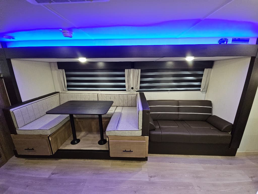 2025 Forest River 2025 Forest River Cherokee Grey Wolf - thumbnail 11