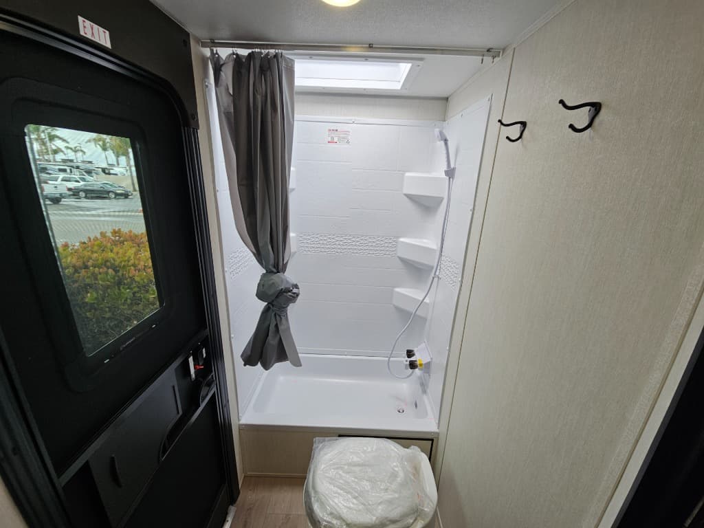 2025 Forest River 2025 Forest River Cherokee Grey Wolf - thumbnail 20