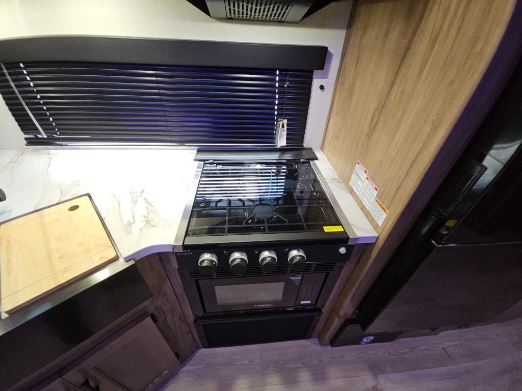 2025 Forest River 2025 Forest River Cherokee Grey Wolf - thumbnail 37