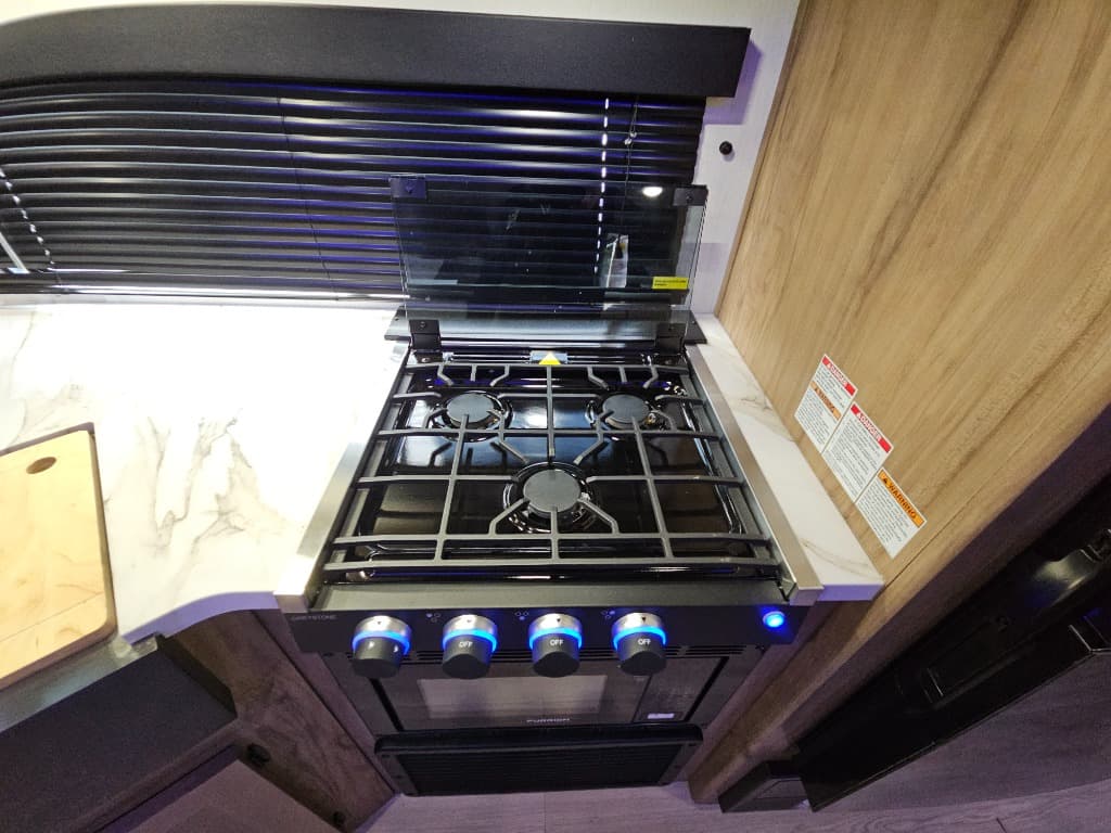 2025 Forest River 2025 Forest River Cherokee Grey Wolf - thumbnail 38