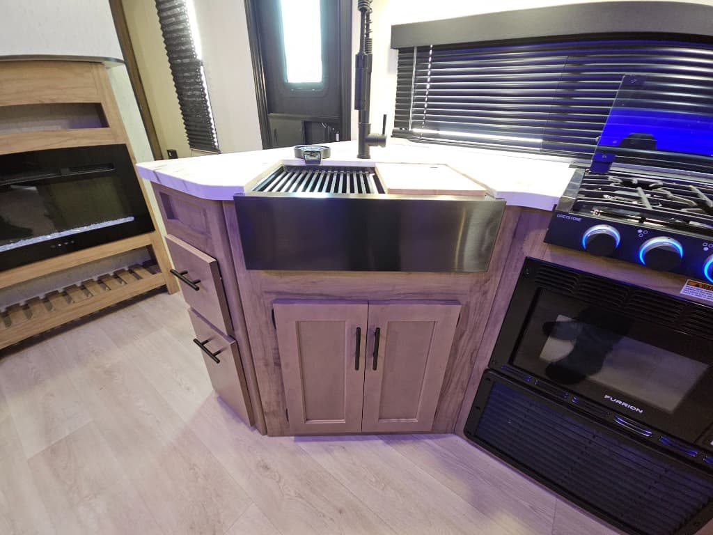 2025 Forest River 2025 Forest River Cherokee Grey Wolf - thumbnail 42