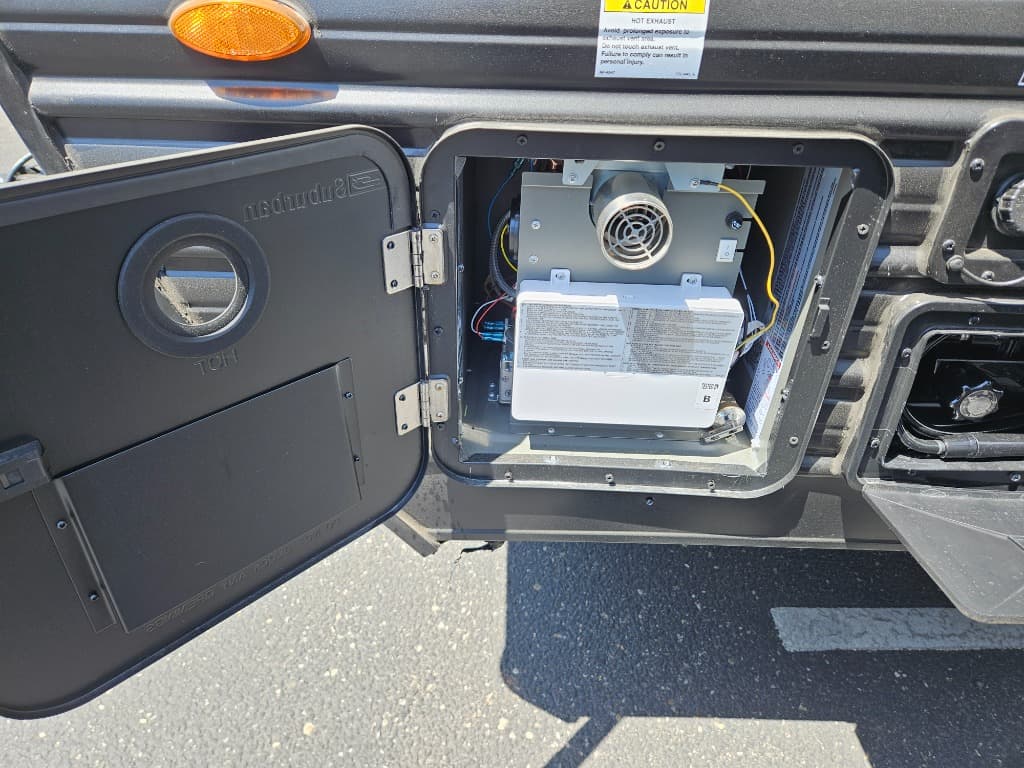 2025 Forest River 2025 Forest River Cherokee Grey Wolf - thumbnail 69