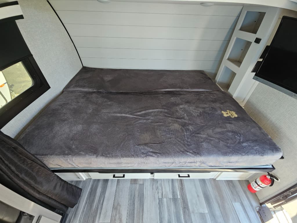 2024 Jayco 2024 Jayco Jay Feather - thumbnail 12