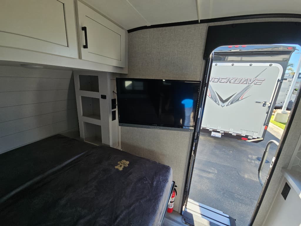 2024 Jayco 2024 Jayco Jay Feather - thumbnail 13