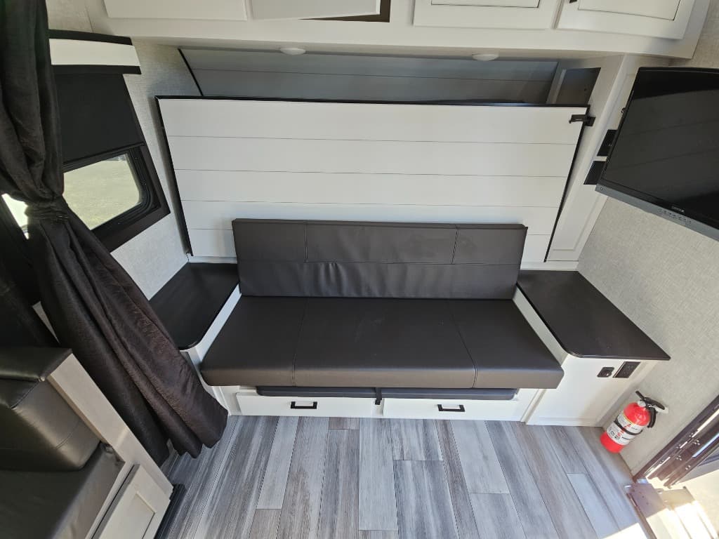 2024 Jayco 2024 Jayco Jay Feather - thumbnail 14