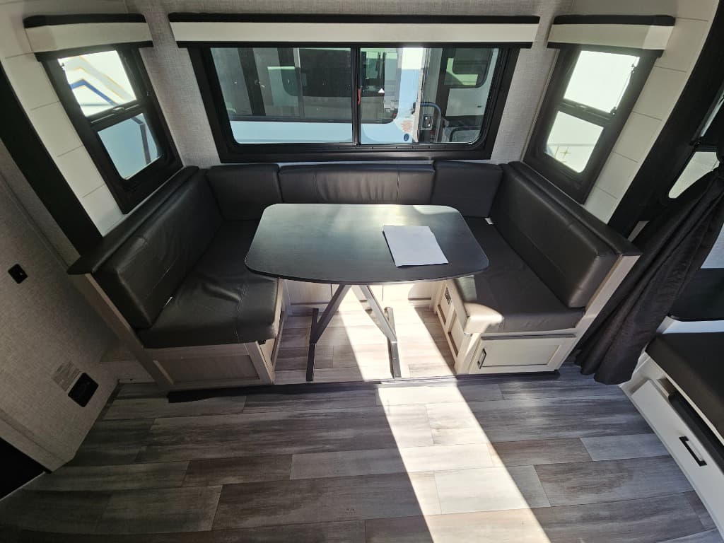 2024 Jayco 2024 Jayco Jay Feather - thumbnail 17