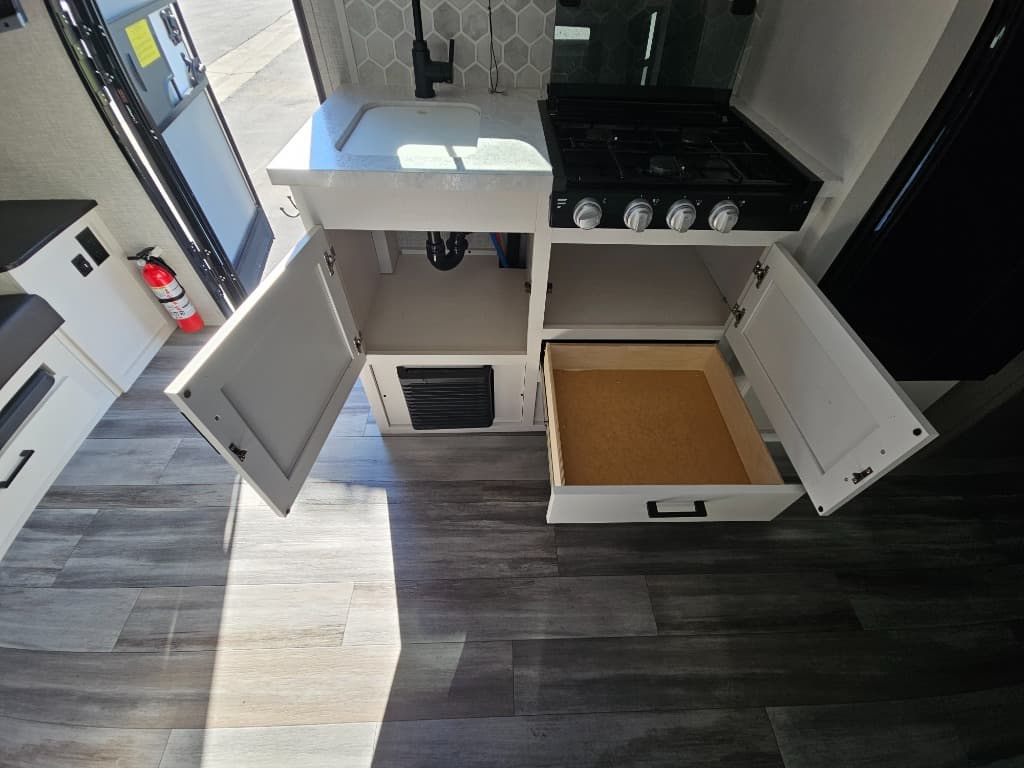 2024 Jayco 2024 Jayco Jay Feather - thumbnail 29