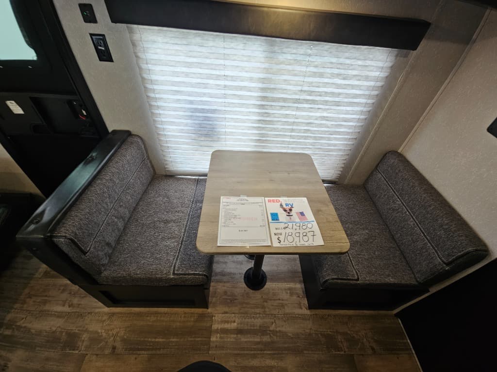 2021 Forest River RV 2021 Forest River RV Cherokee Wolf Pup - thumbnail 20