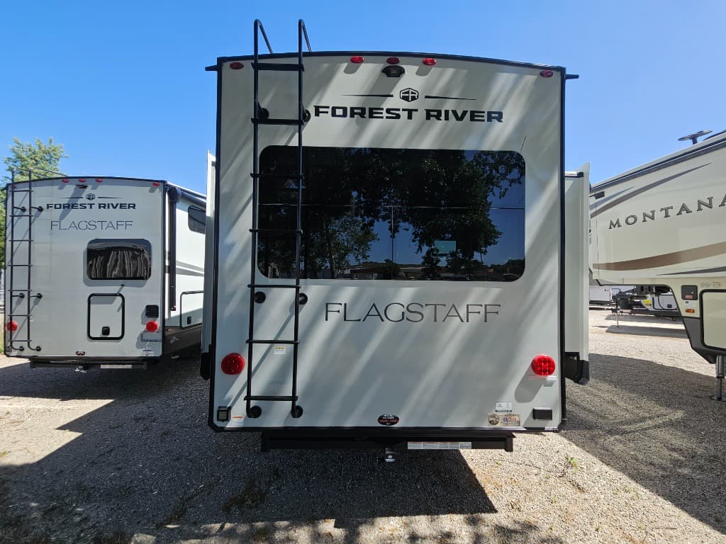 2025 Forest River 2025 Forest River Flagstaff Classic - thumbnail 4