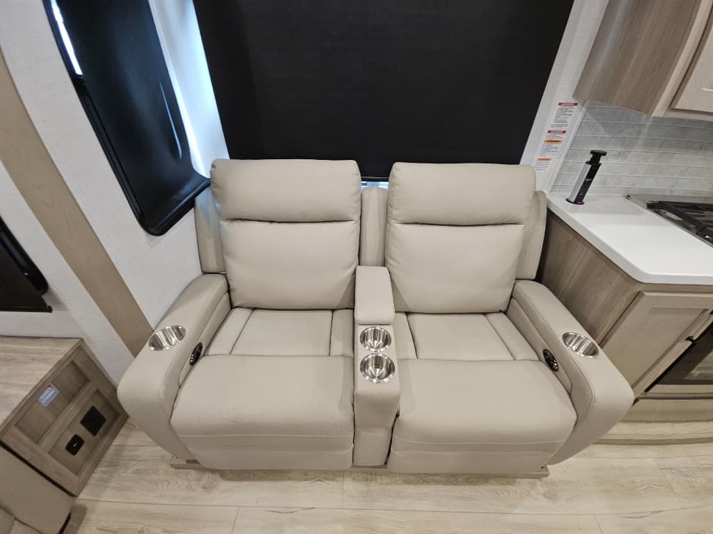 2025 Forest River 2025 Forest River Flagstaff Classic - thumbnail 19