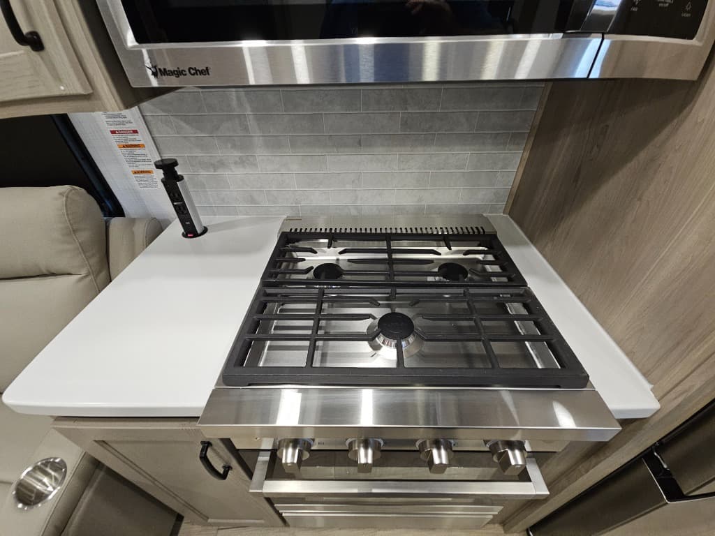 2025 Forest River 2025 Forest River Flagstaff Classic - thumbnail 24