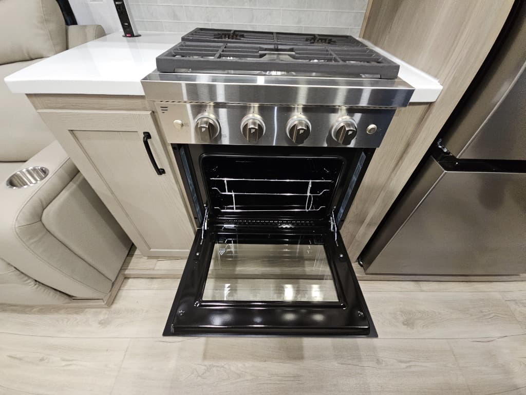 2025 Forest River 2025 Forest River Flagstaff Classic - thumbnail 25