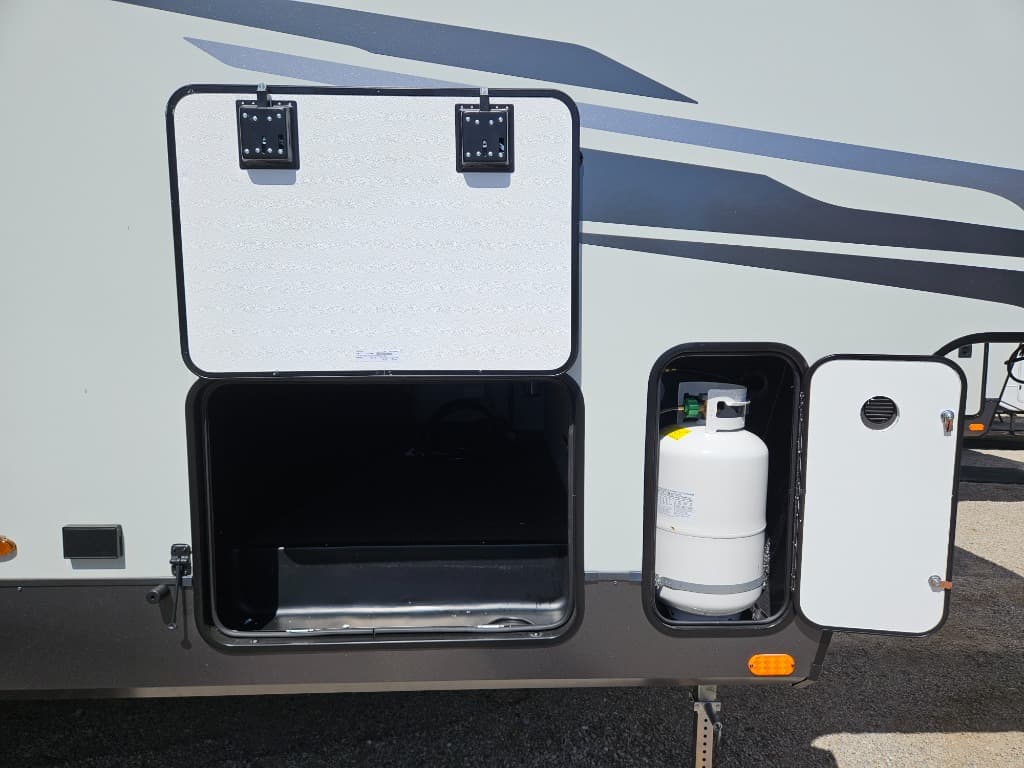 2025 Forest River 2025 Forest River Flagstaff Classic - thumbnail 45