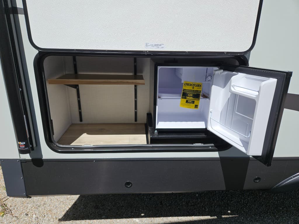 2025 Forest River 2025 Forest River Flagstaff Classic - thumbnail 53