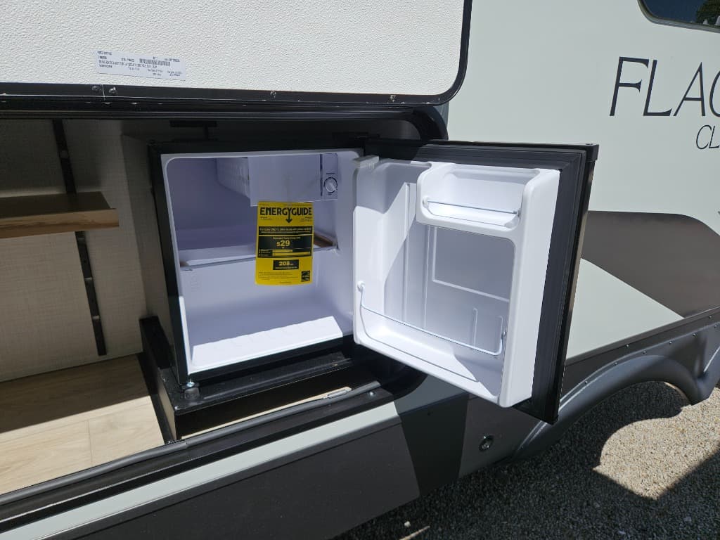 2025 Forest River 2025 Forest River Flagstaff Classic - thumbnail 54