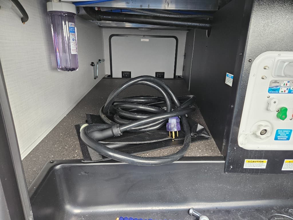 2025 Forest River 2025 Forest River Flagstaff Classic - thumbnail 60