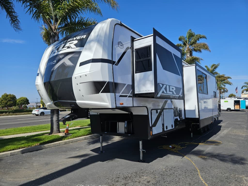 2025 Forest River RV 2025 Forest River RV XLR Nitro - thumbnail 8