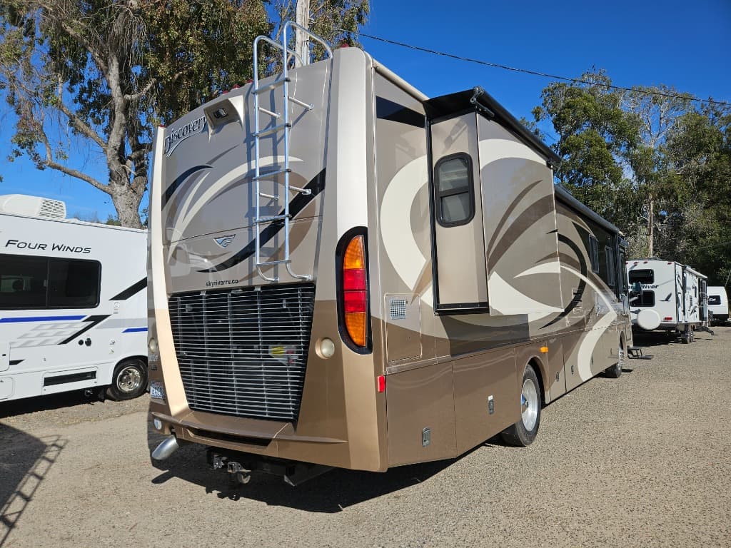 2007 Fleetwood RV 2007 Fleetwood RV Discovery - thumbnail 2