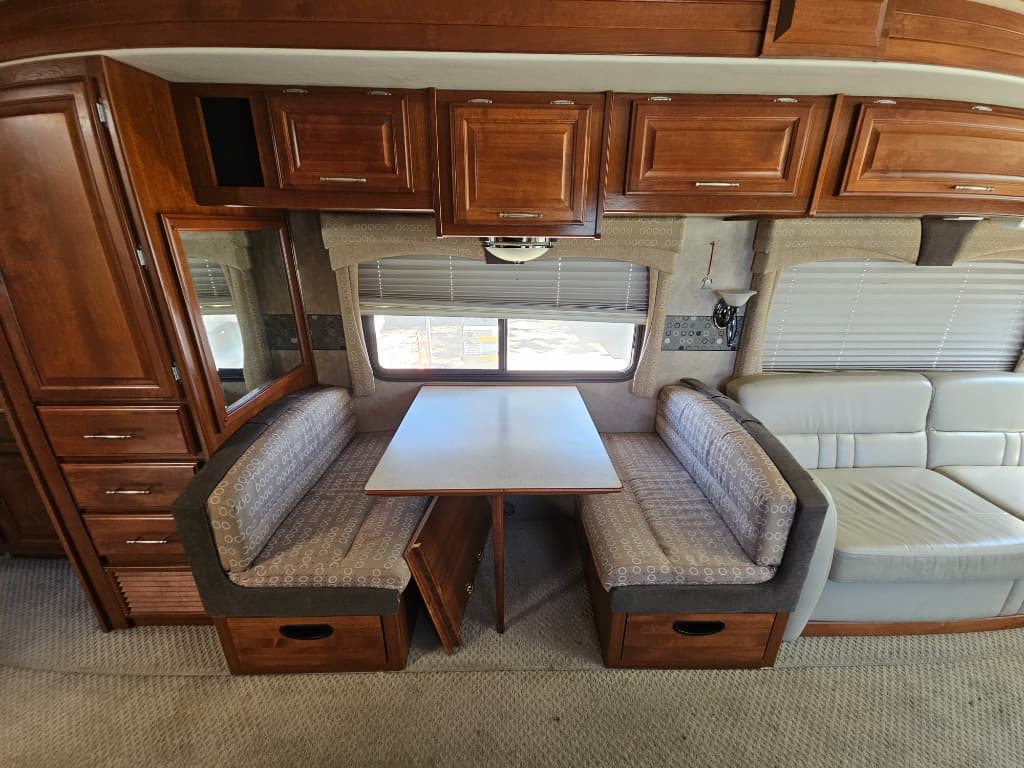 2007 Fleetwood RV 2007 Fleetwood RV Discovery - thumbnail 20