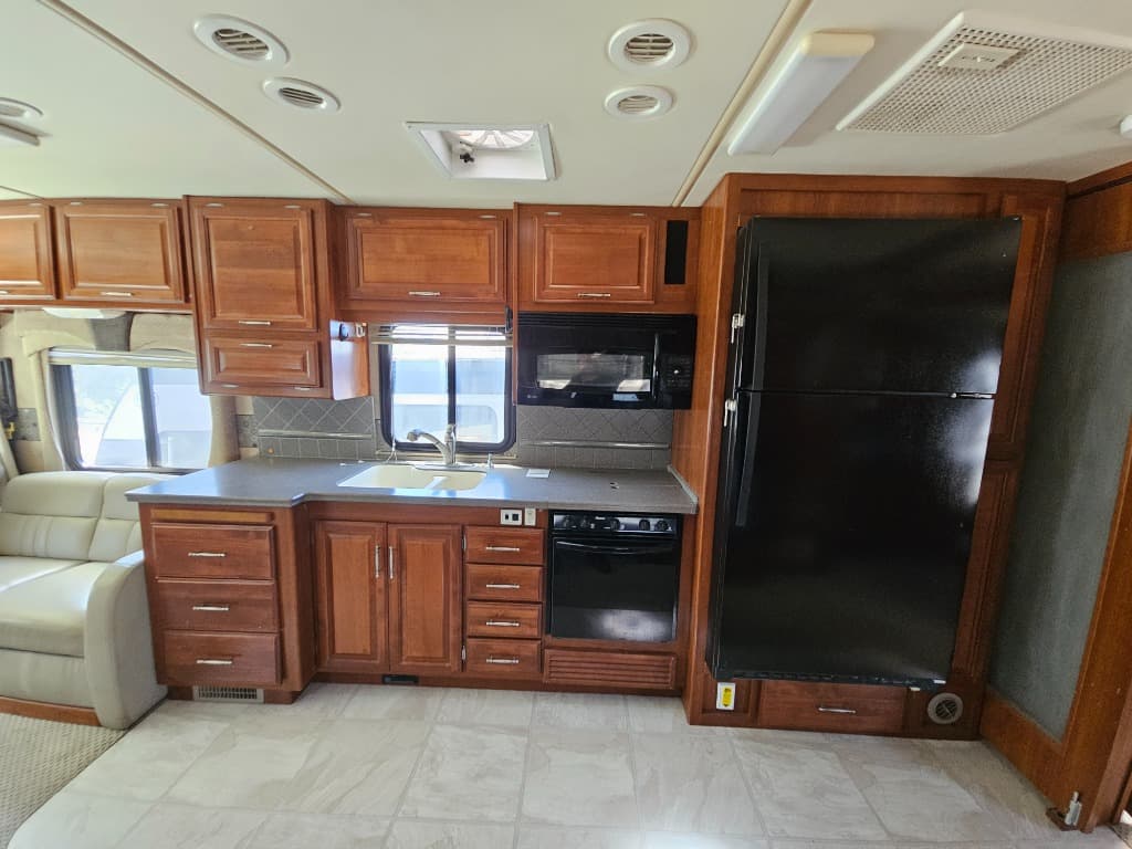 2007 Fleetwood RV 2007 Fleetwood RV Discovery - thumbnail 27