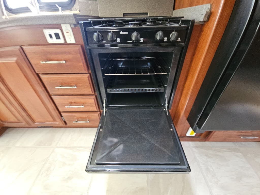 2007 Fleetwood RV 2007 Fleetwood RV Discovery - thumbnail 31