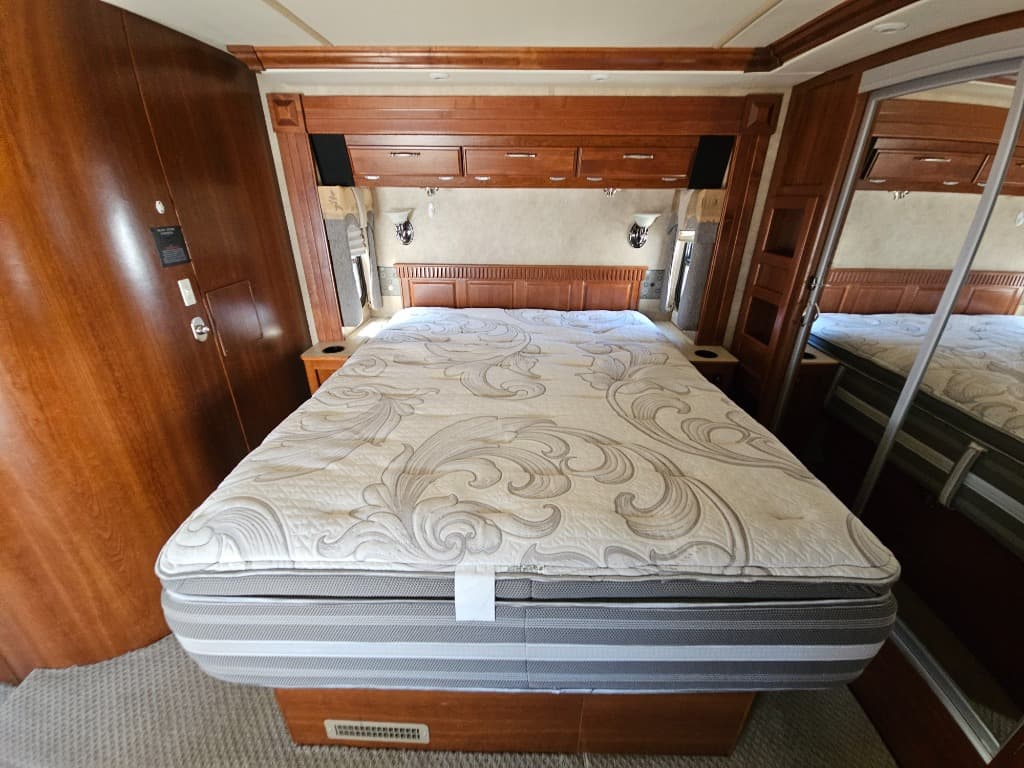 2007 Fleetwood RV 2007 Fleetwood RV Discovery - thumbnail 44