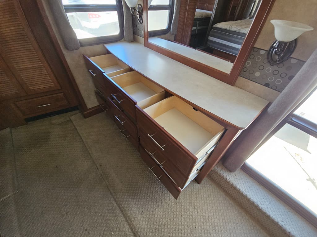 2007 Fleetwood RV 2007 Fleetwood RV Discovery - thumbnail 50