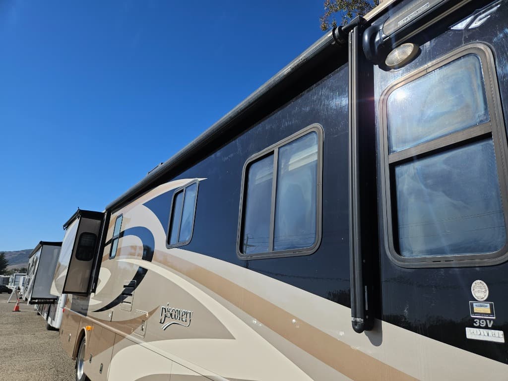 2007 Fleetwood RV 2007 Fleetwood RV Discovery - thumbnail 54