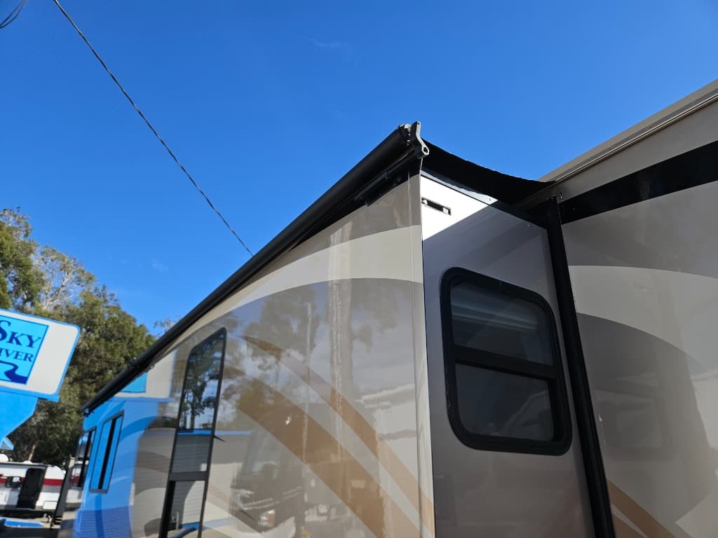 2007 Fleetwood RV 2007 Fleetwood RV Discovery - thumbnail 62