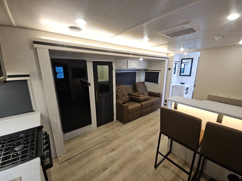 2025 Forest River 2025 Forest River Surveyor Legend - thumbnail 11