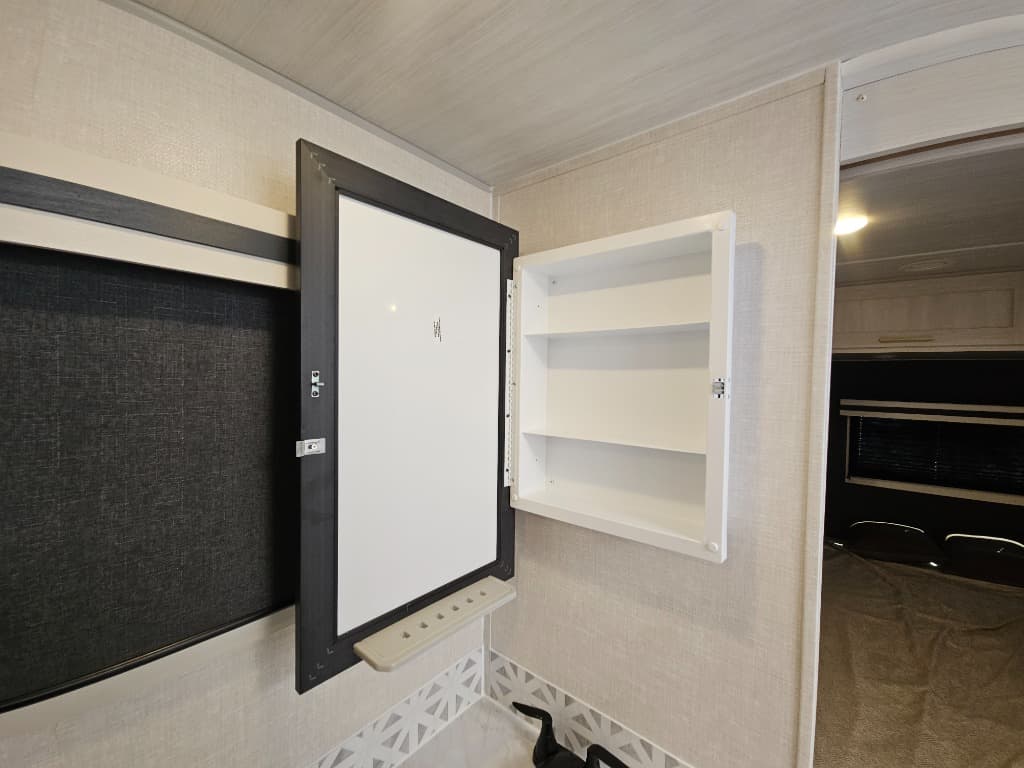 2025 Forest River 2025 Forest River Surveyor Legend - thumbnail 35