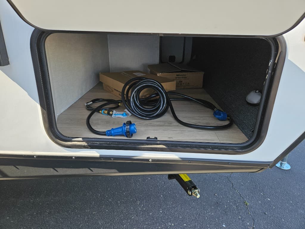 2025 Forest River 2025 Forest River Surveyor Legend - thumbnail 44