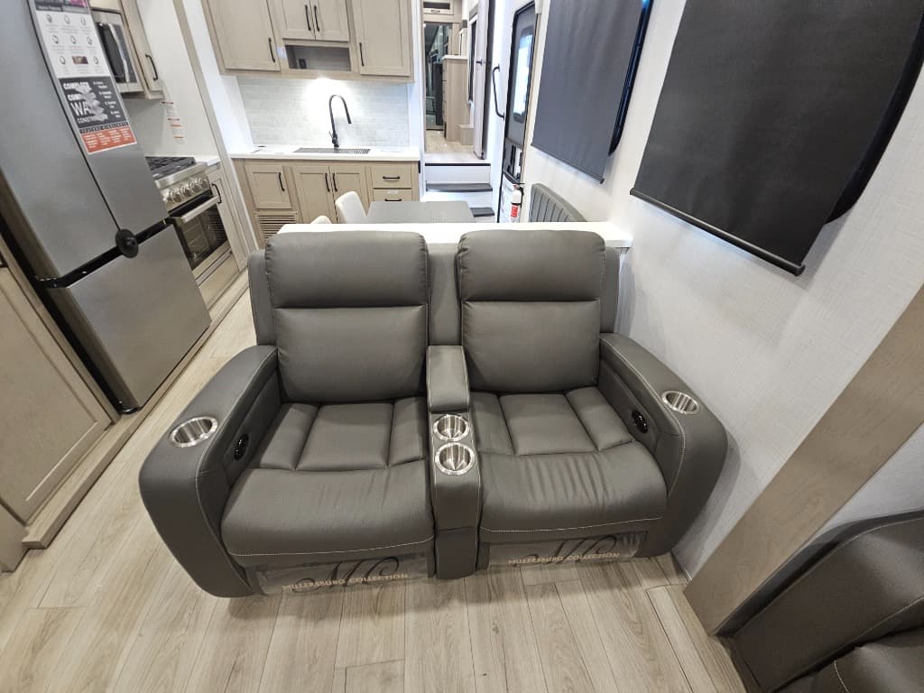 2025 Forest River 2025 Forest River Flagstaff Classic - thumbnail 12