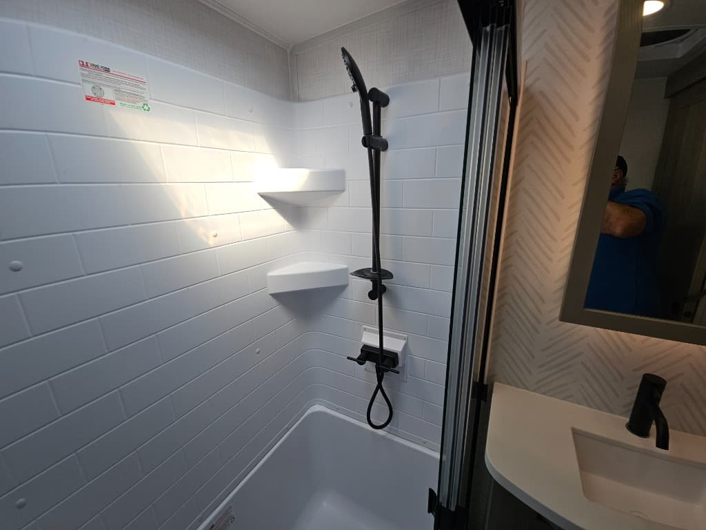 2025 Forest River 2025 Forest River Flagstaff Classic - thumbnail 36