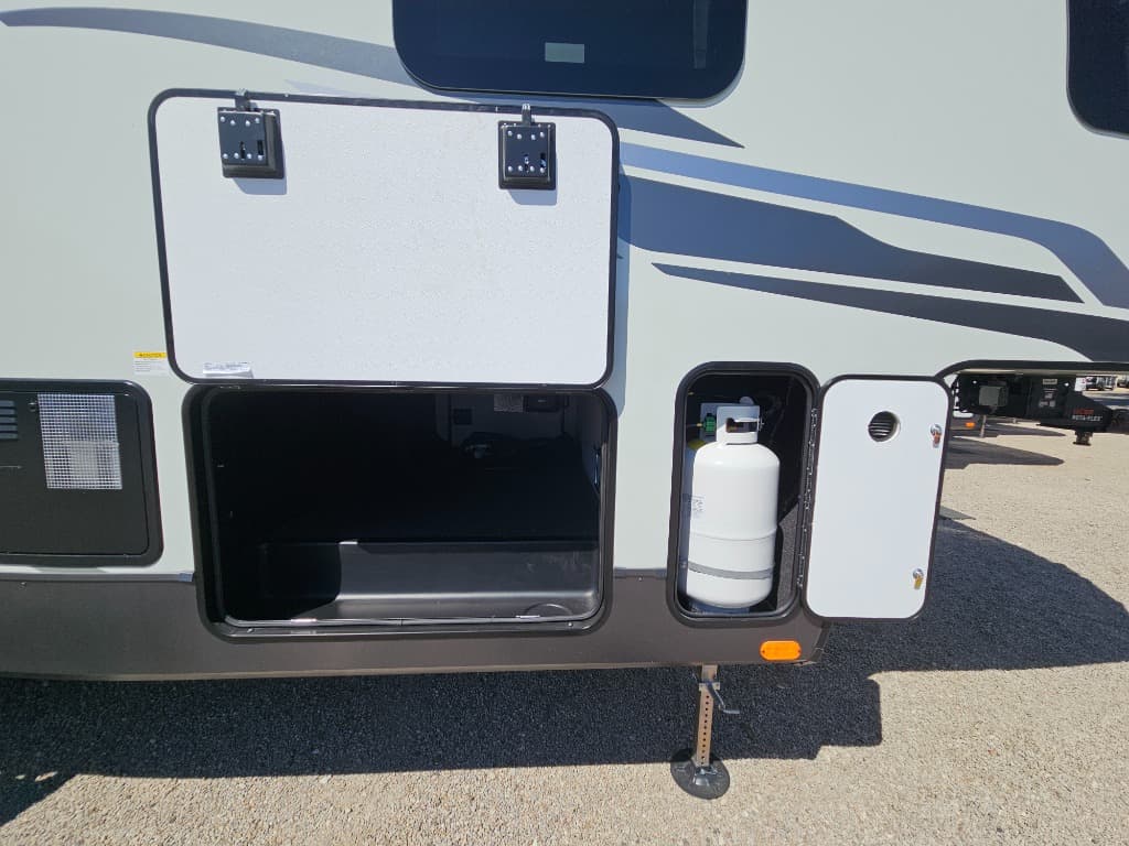 2025 Forest River 2025 Forest River Flagstaff Classic - thumbnail 49