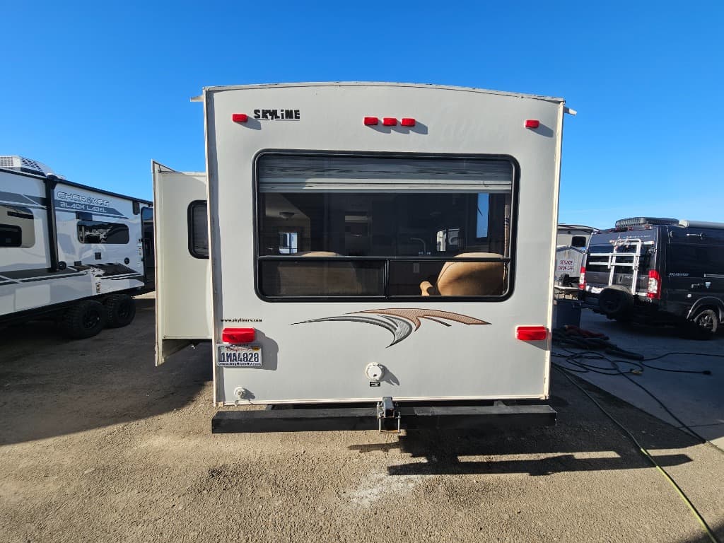 2011 Skyline 2011 Skyline Layton Joey - thumbnail 3