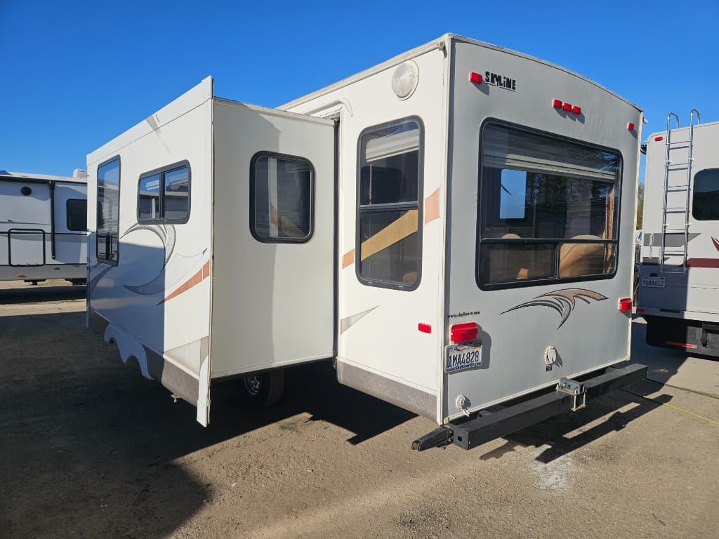 2011 Skyline 2011 Skyline Layton Joey - thumbnail 4