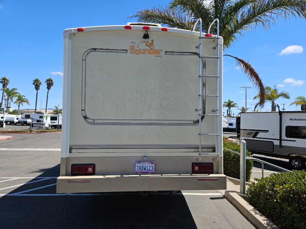 1997 Fleetwood 1997 Fleetwood Bounder - thumbnail 3