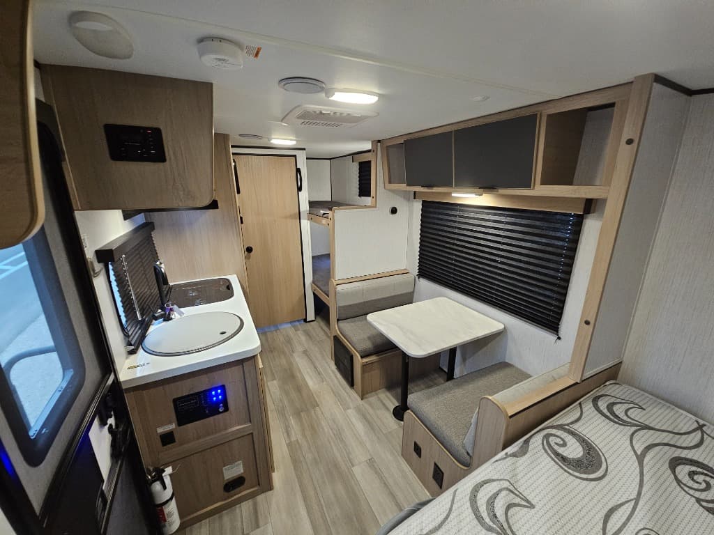 2022 Cruiser RV 2022 Cruiser RV Hitch - thumbnail 12