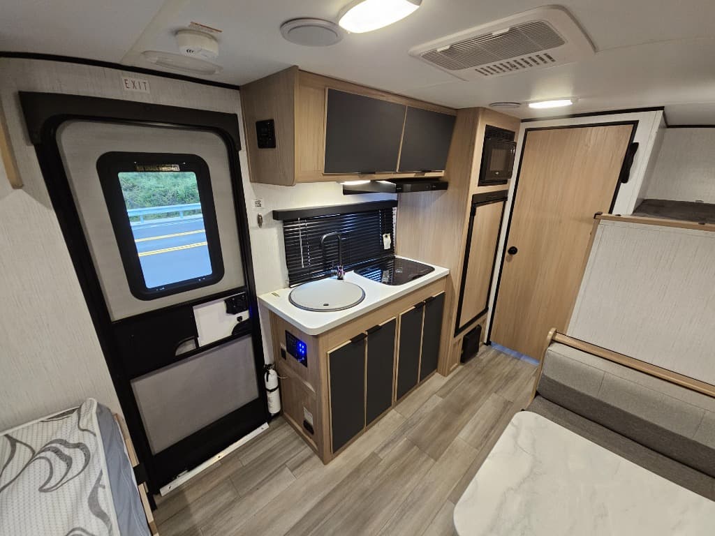 2022 Cruiser RV 2022 Cruiser RV Hitch - thumbnail 13