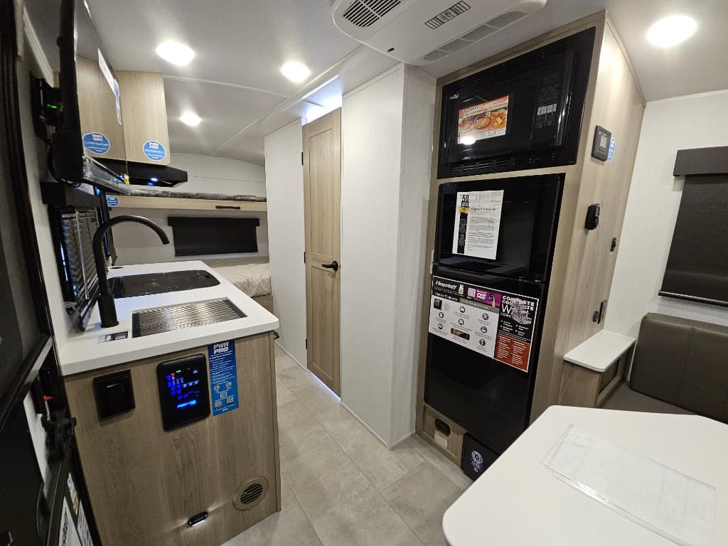 2025 Forest River 2025 Forest River Flagstaff E-Pro - thumbnail 8