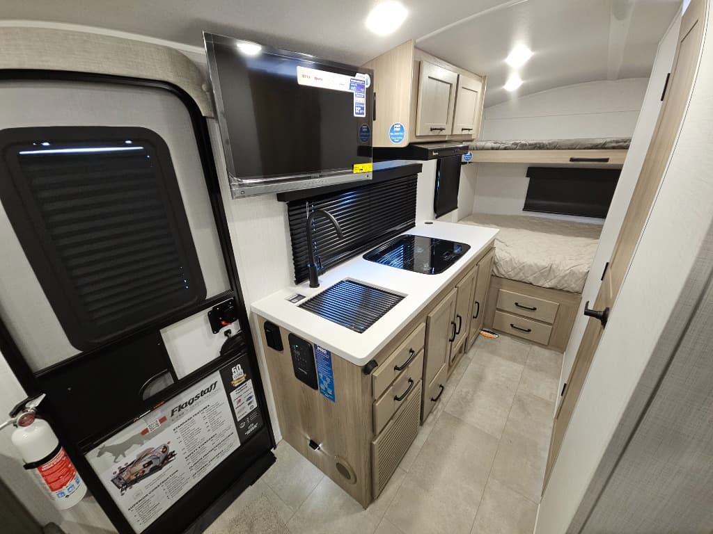 2025 Forest River 2025 Forest River Flagstaff E-Pro - thumbnail 16