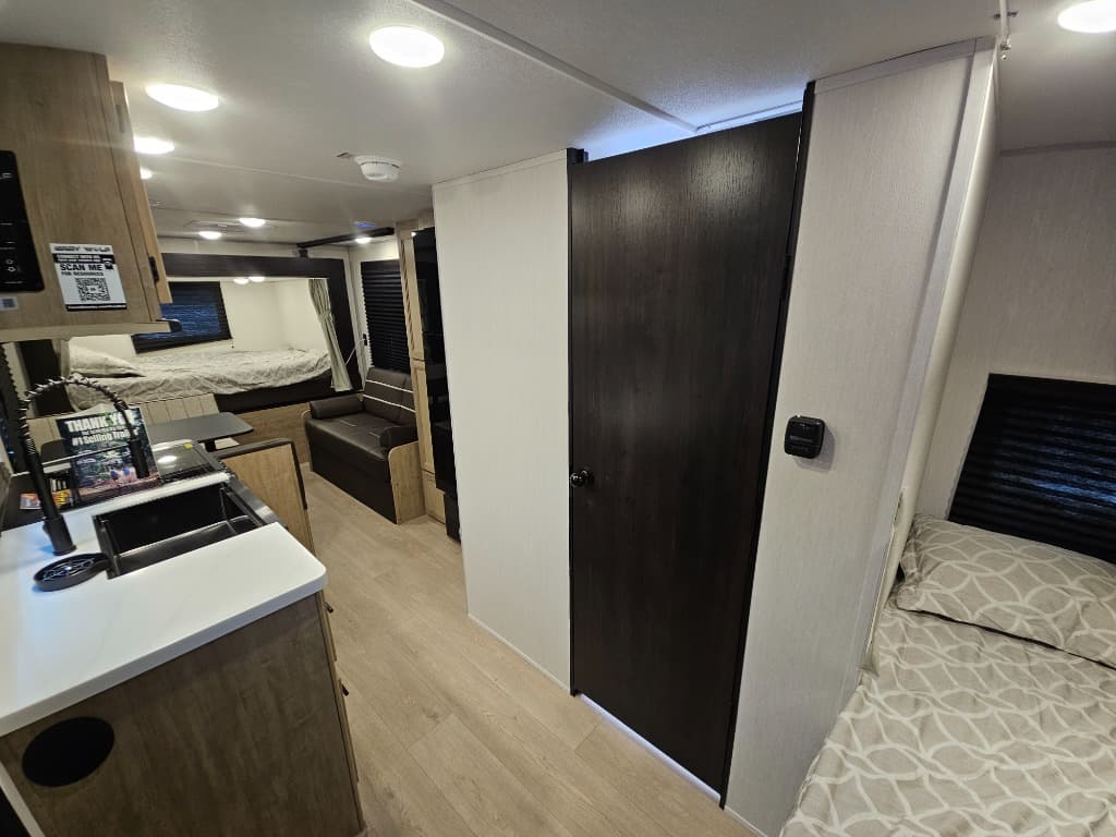 2026 Forest River 2026 Forest River Cherokee Grey Wolf Black Label - thumbnail 8