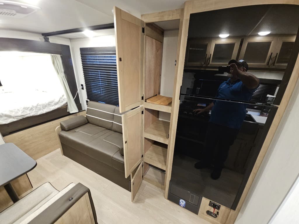 2026 Forest River 2026 Forest River Cherokee Grey Wolf Black Label - thumbnail 21