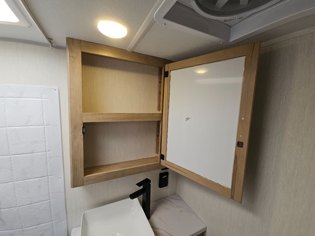 2026 Forest River 2026 Forest River Cherokee Grey Wolf Black Label - thumbnail 30