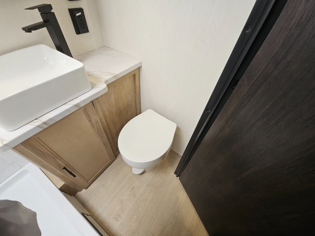 2026 Forest River 2026 Forest River Cherokee Grey Wolf Black Label - thumbnail 33