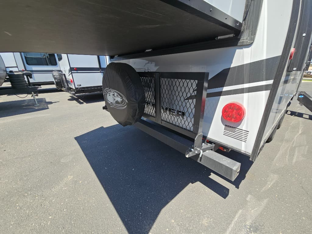 2026 Forest River 2026 Forest River Cherokee Grey Wolf Black Label - thumbnail 43