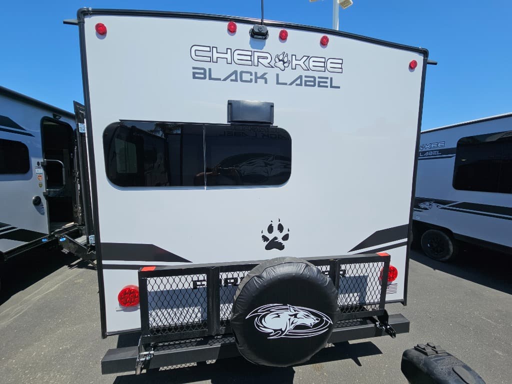 2026 Forest River 2026 Forest River Cherokee Grey Wolf Black Label - thumbnail 4