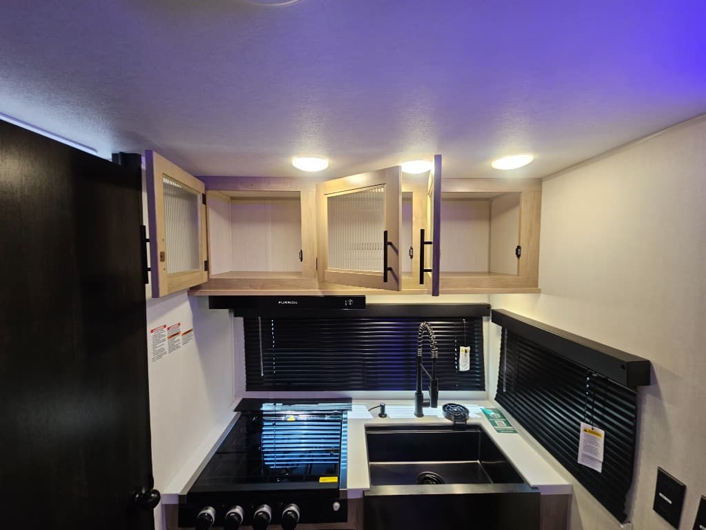 2026 Forest River 2026 Forest River Cherokee Grey Wolf Black Label - thumbnail 22